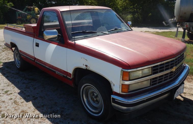 image for item HV9765 1991 Chevrolet C1500  pickup truck