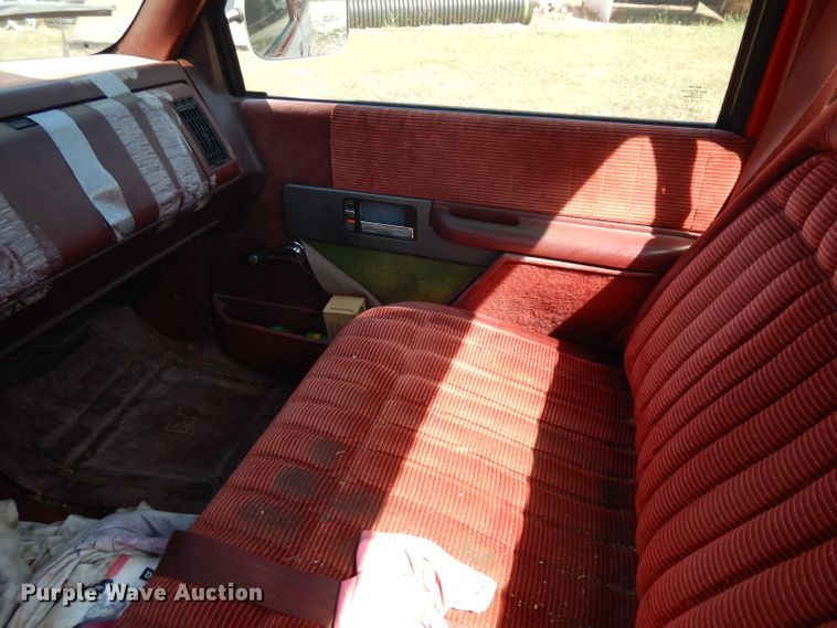 image for item HV9765 1991 Chevrolet C1500  pickup truck