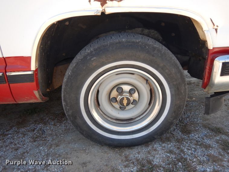 image for item HV9765 1991 Chevrolet C1500  pickup truck