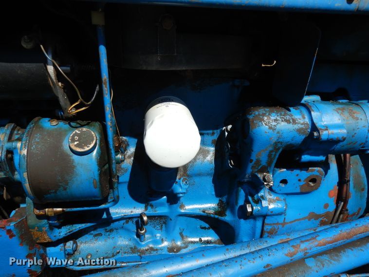 image for item HV9766 1970 Ford 2000  tractor