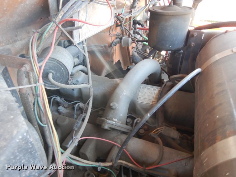 image for item HV9772 1991 Ford F800  dump truck