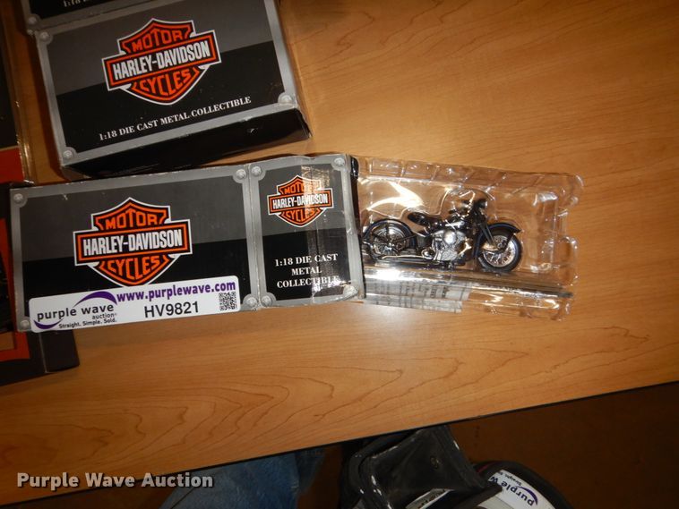 Harley Davidson motorcycle parts in Sioux Falls, SD Item HV9821 sold