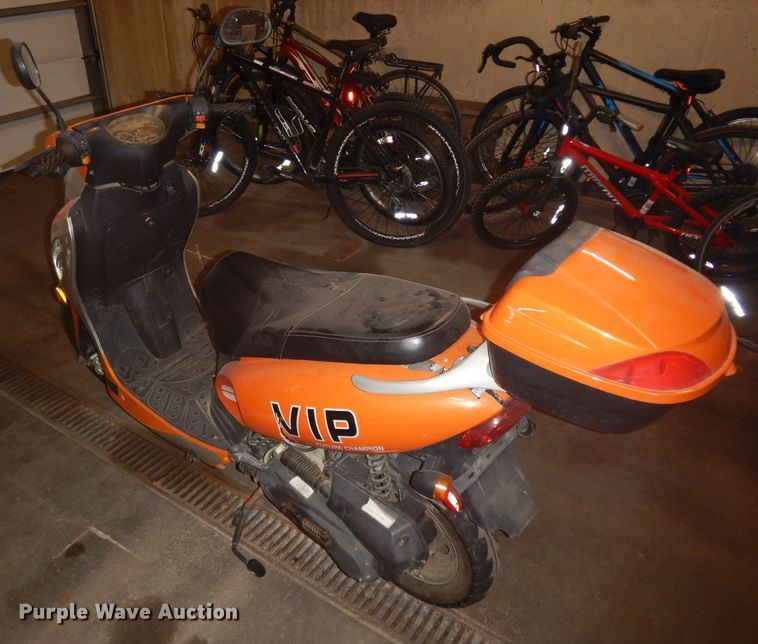 image for item HV9838 2012 Tao Tao moped