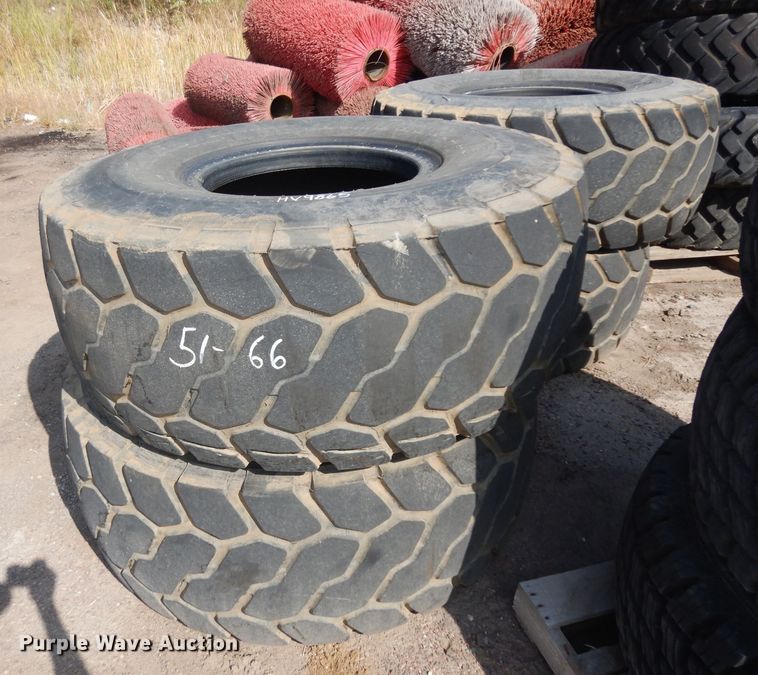 (4) 23.5R25 tires in Sioux Falls, SD Item HV9865 sold Purple Wave