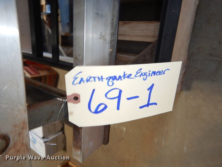 image for item HV9900 Earthquake machine exhibit