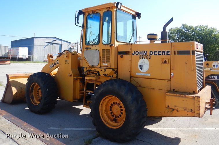 image for item HY9494 1989 John Deere 544E  wheel loader