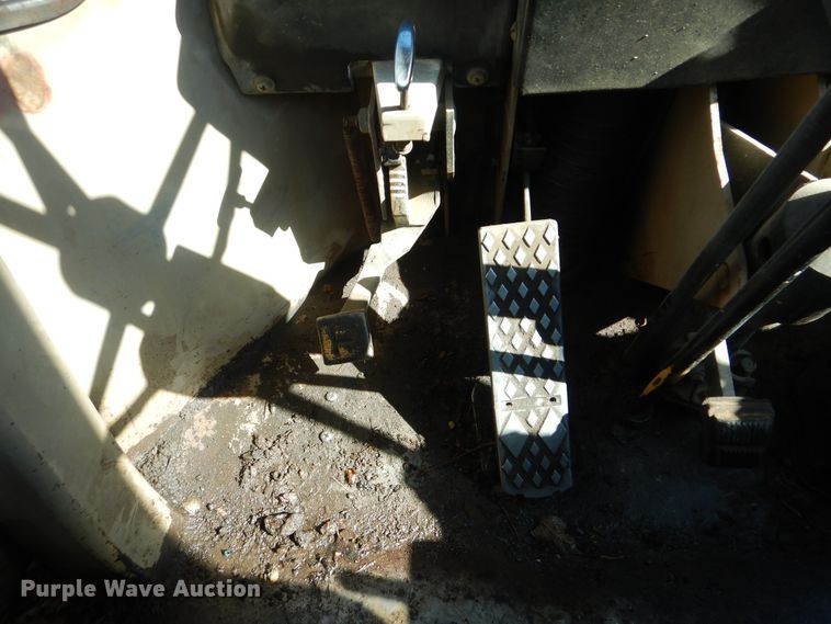 image for item HY9494 1989 John Deere 544E  wheel loader