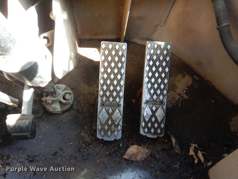 image for item HY9494 1989 John Deere 544E  wheel loader