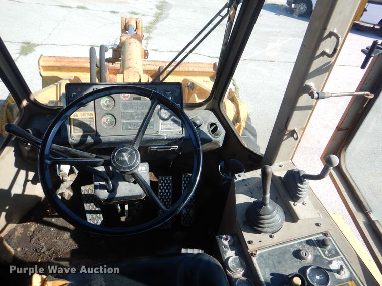 image for item HY9494 1989 John Deere 544E  wheel loader