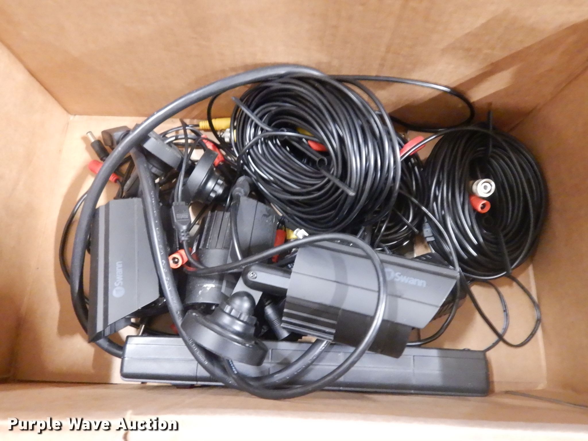 Security cameras in Sioux Falls, SD Item HV9861 sold Purple Wave