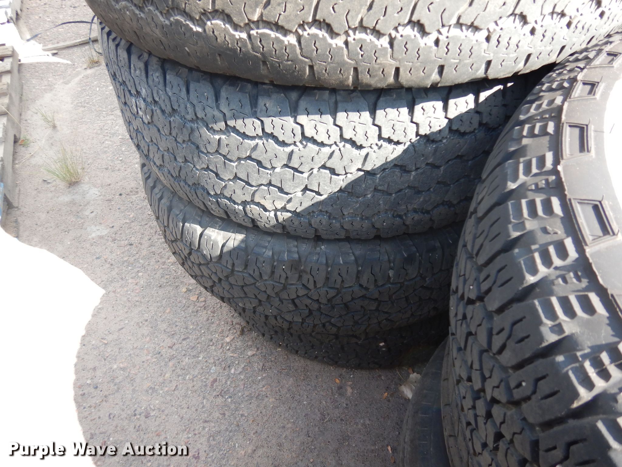 Tires in Sioux Falls, SD Item HV9871 sold Purple Wave