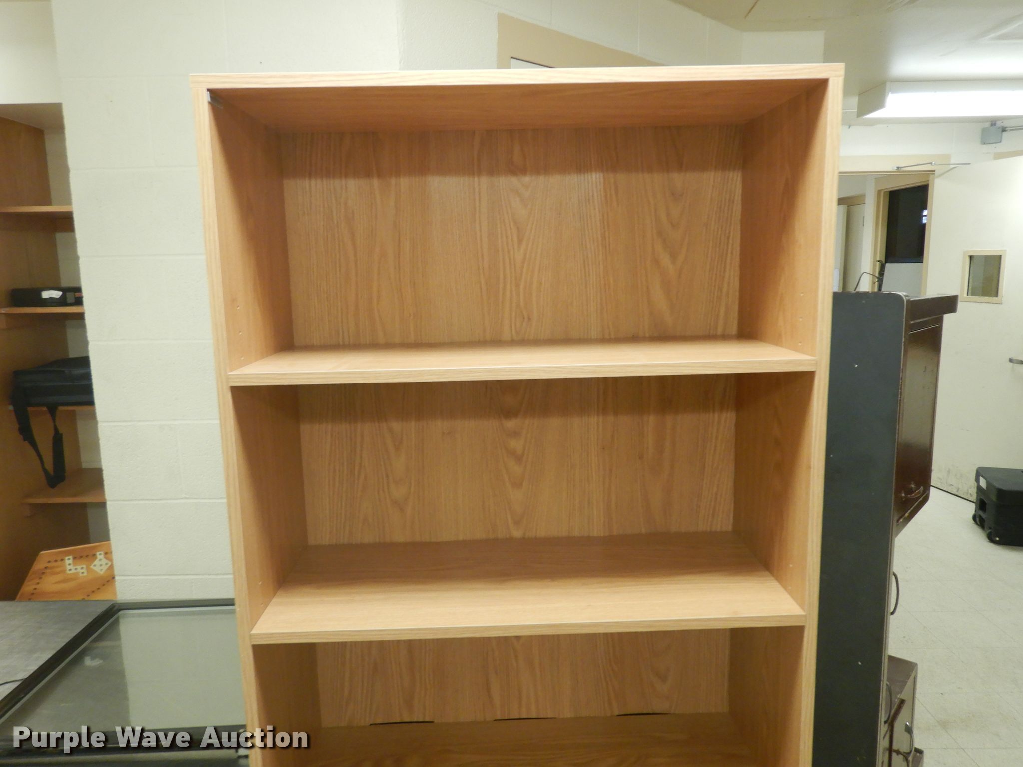 Furniture in Salina, KS Item HV9979 sold Purple Wave