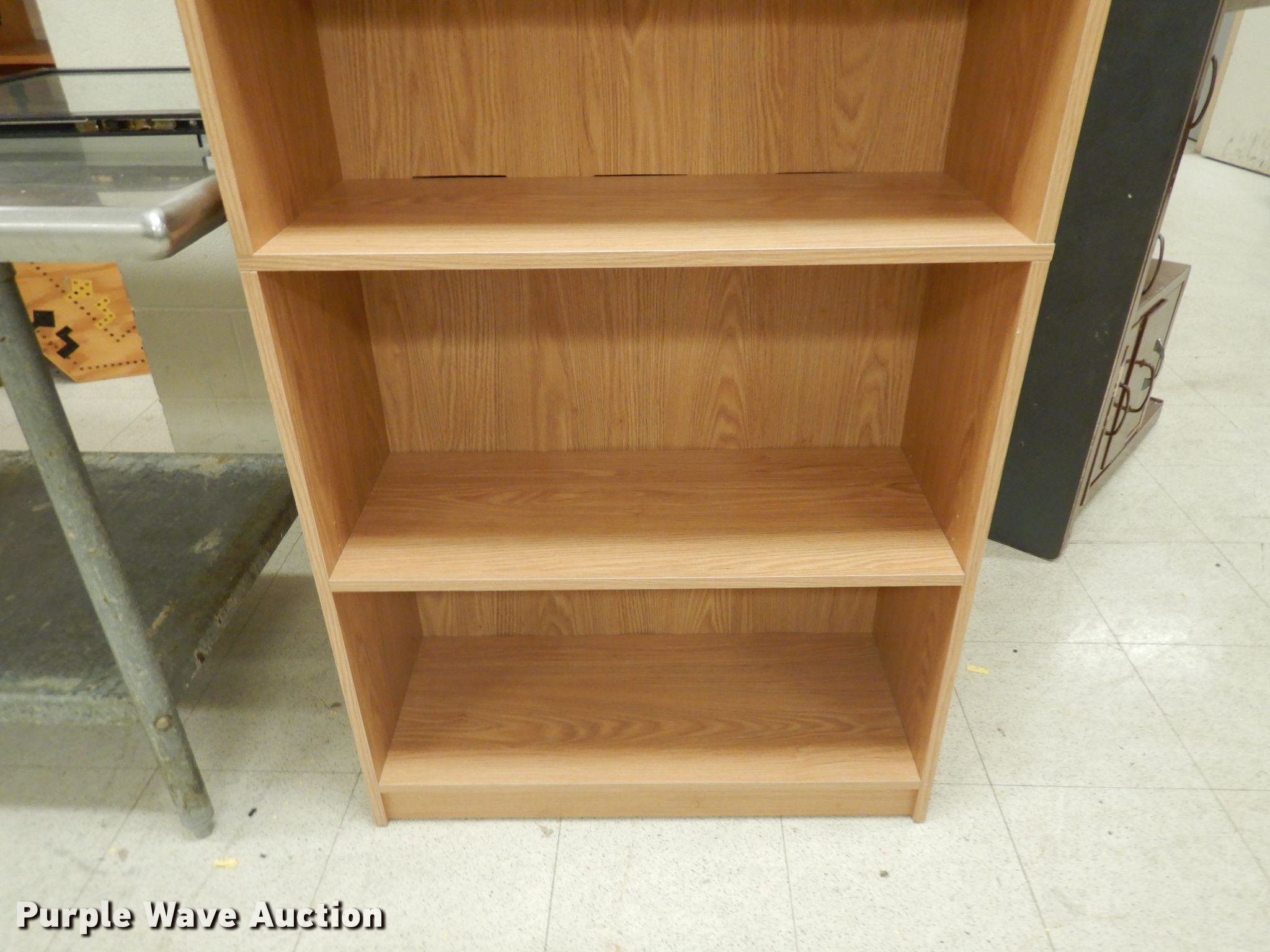 Furniture in Salina, KS Item HV9979 sold Purple Wave