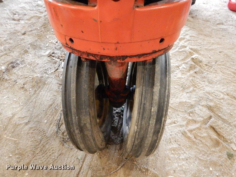 image for item AF9986 Massey-Harris 22  tractor