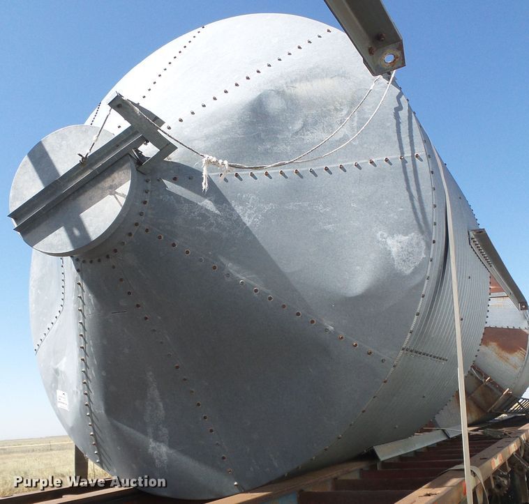 image for item DD0296 Grain bin