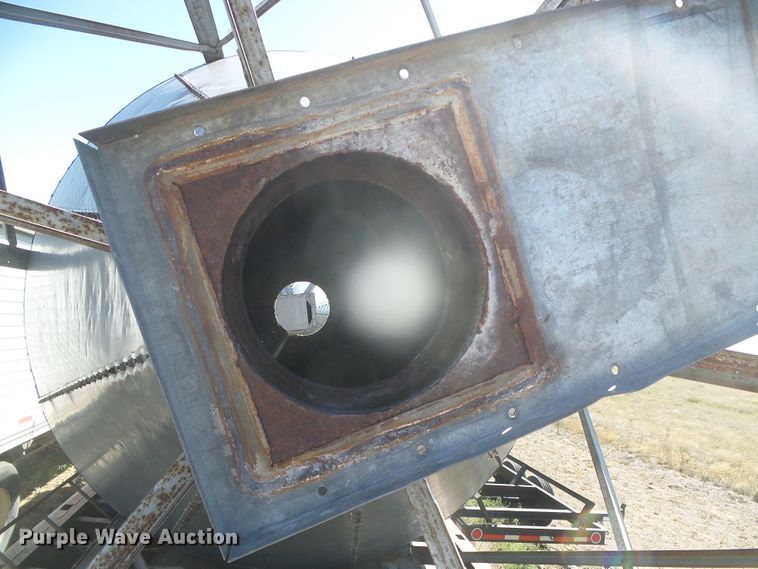 image for item DD0297 Grain bin