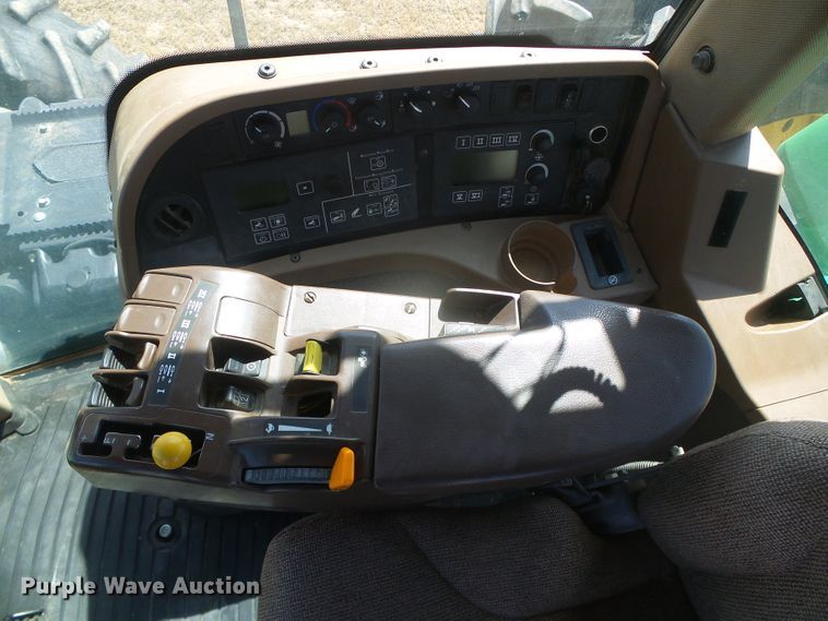 image for item DD0298 2010 John Deere 9430  4WD tractor