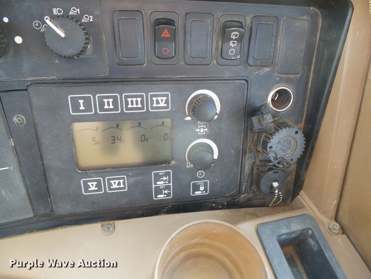 image for item DD0298 2010 John Deere 9430  4WD tractor