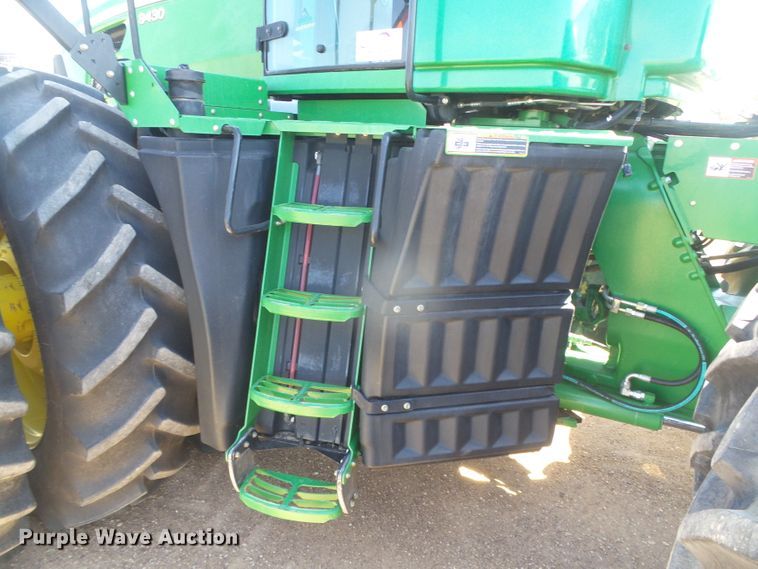 image for item DD0298 2010 John Deere 9430  4WD tractor
