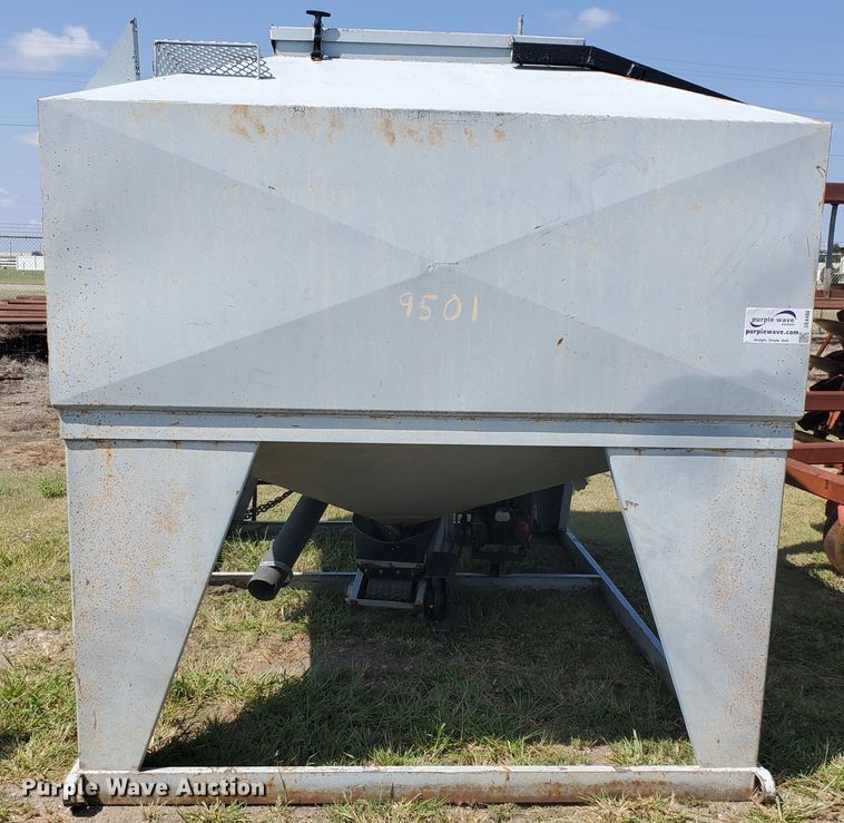 image for item DE4480 Convey All seed tender