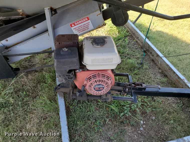 image for item DE4480 Convey All seed tender