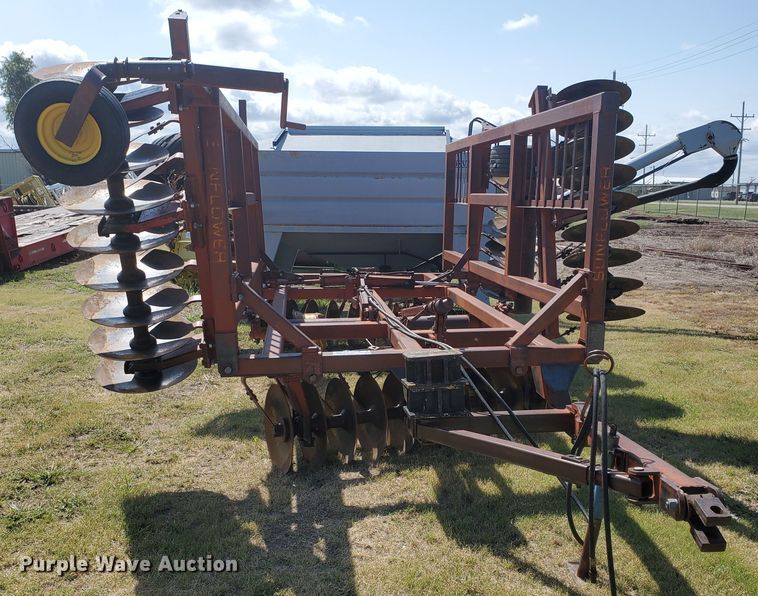 image for item DE4481 Sunflower tandem disk