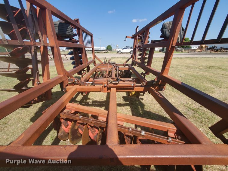 image for item DE4481 Sunflower tandem disk