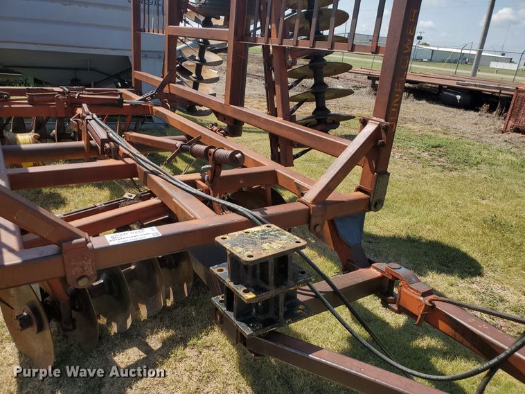 image for item DE4481 Sunflower tandem disk