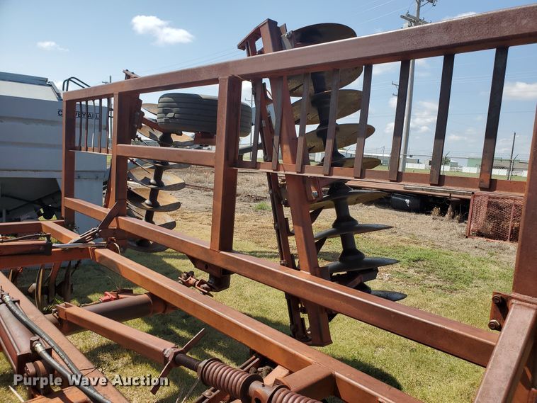 image for item DE4481 Sunflower tandem disk