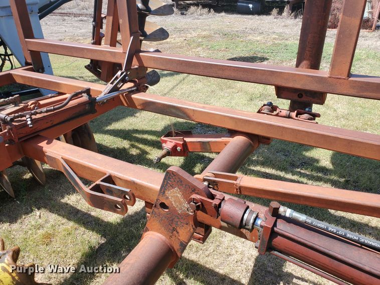 image for item DE4481 Sunflower tandem disk