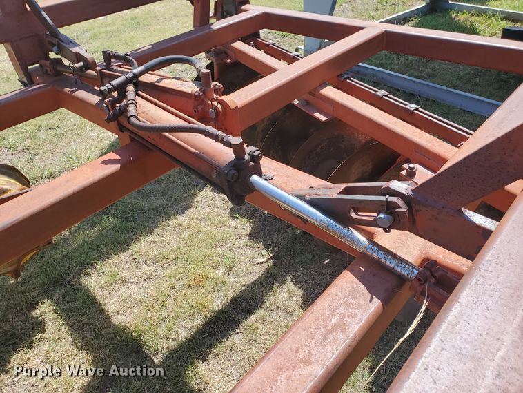 image for item DE4481 Sunflower tandem disk