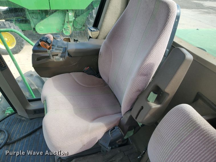 image for item DE4485 2007 John Deere 4995  windrower