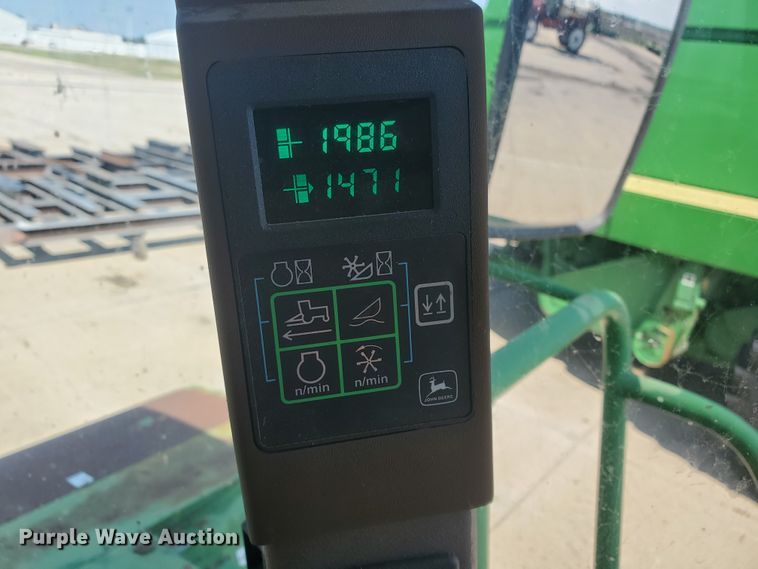 image for item DE4485 2007 John Deere 4995  windrower