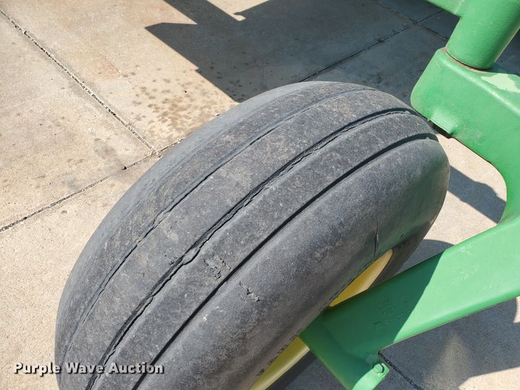 image for item DE4485 2007 John Deere 4995  windrower