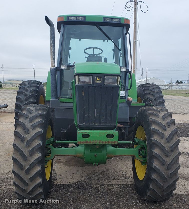 image for item DE4488 1998 John Deere 7810  MFWD tractor