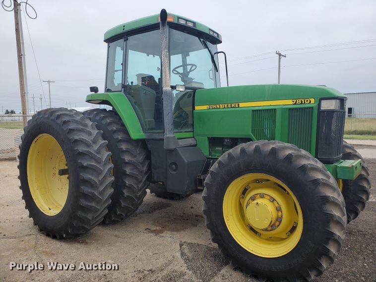 image for item DE4488 1998 John Deere 7810  MFWD tractor