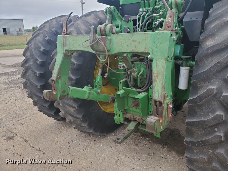 image for item DE4488 1998 John Deere 7810  MFWD tractor