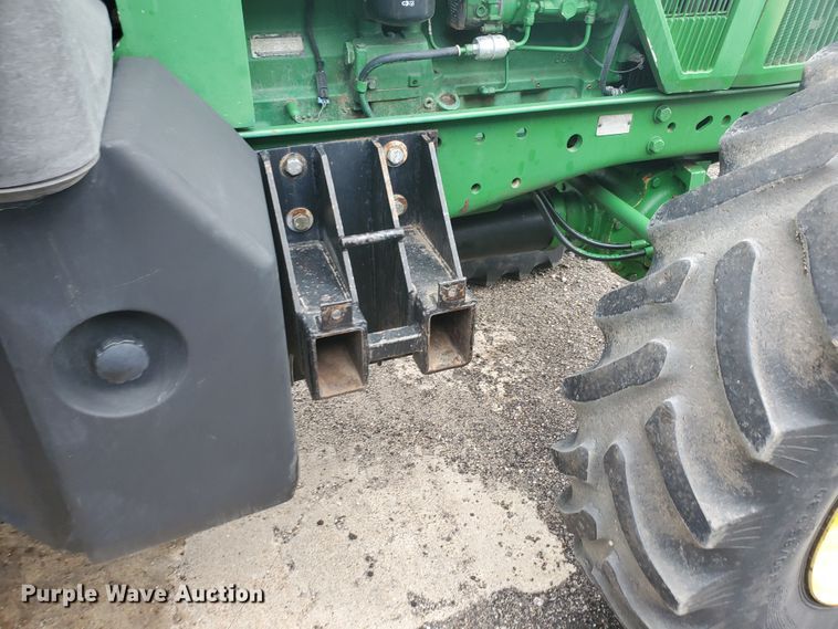 image for item DE4488 1998 John Deere 7810  MFWD tractor