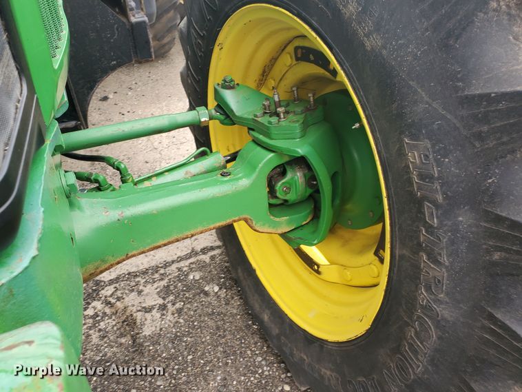 image for item DE4488 1998 John Deere 7810  MFWD tractor