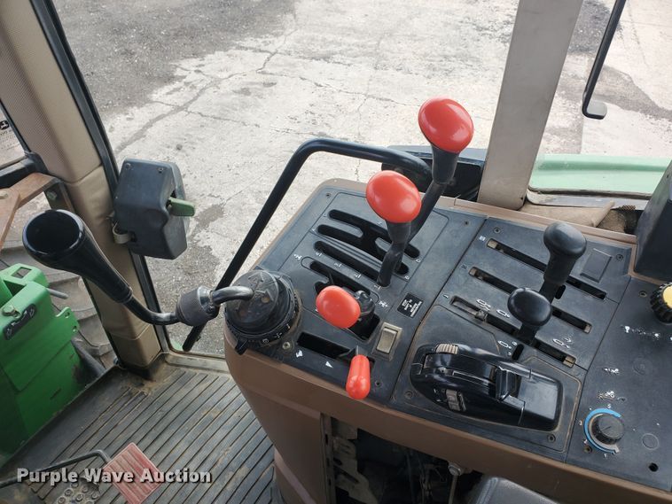 image for item DE4489 1997 John Deere 6400  MFWD tractor