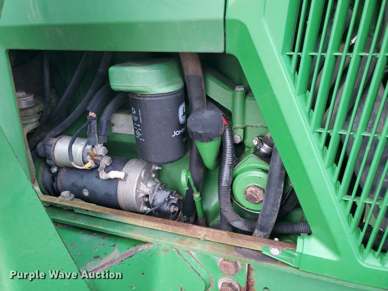 image for item DE4489 1997 John Deere 6400  MFWD tractor