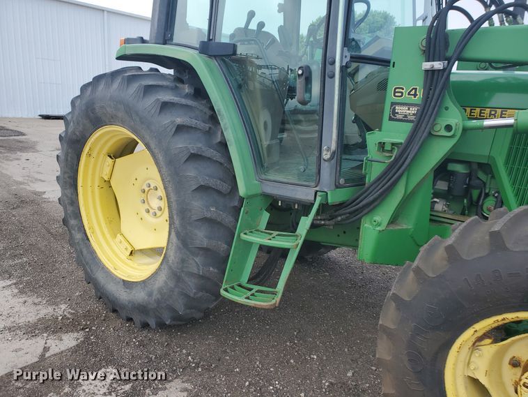 image for item DE4489 1997 John Deere 6400  MFWD tractor