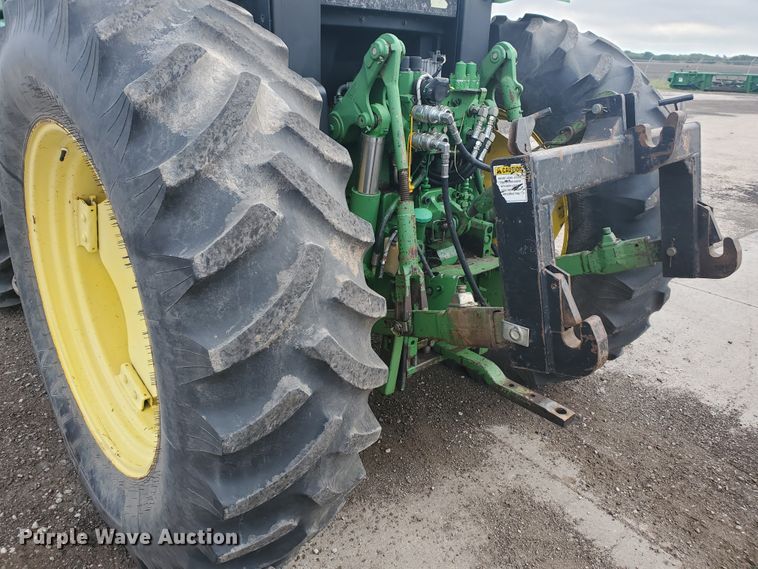 image for item DE4489 1997 John Deere 6400  MFWD tractor