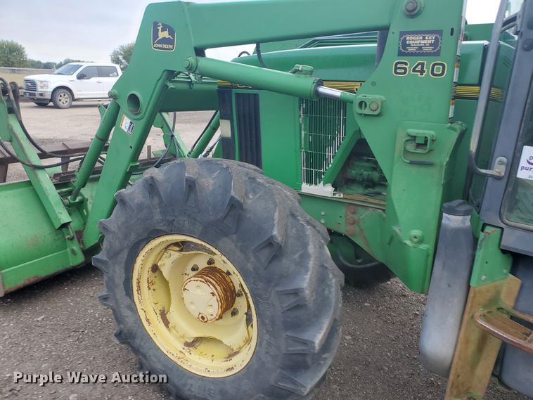 image for item DE4489 1997 John Deere 6400  MFWD tractor