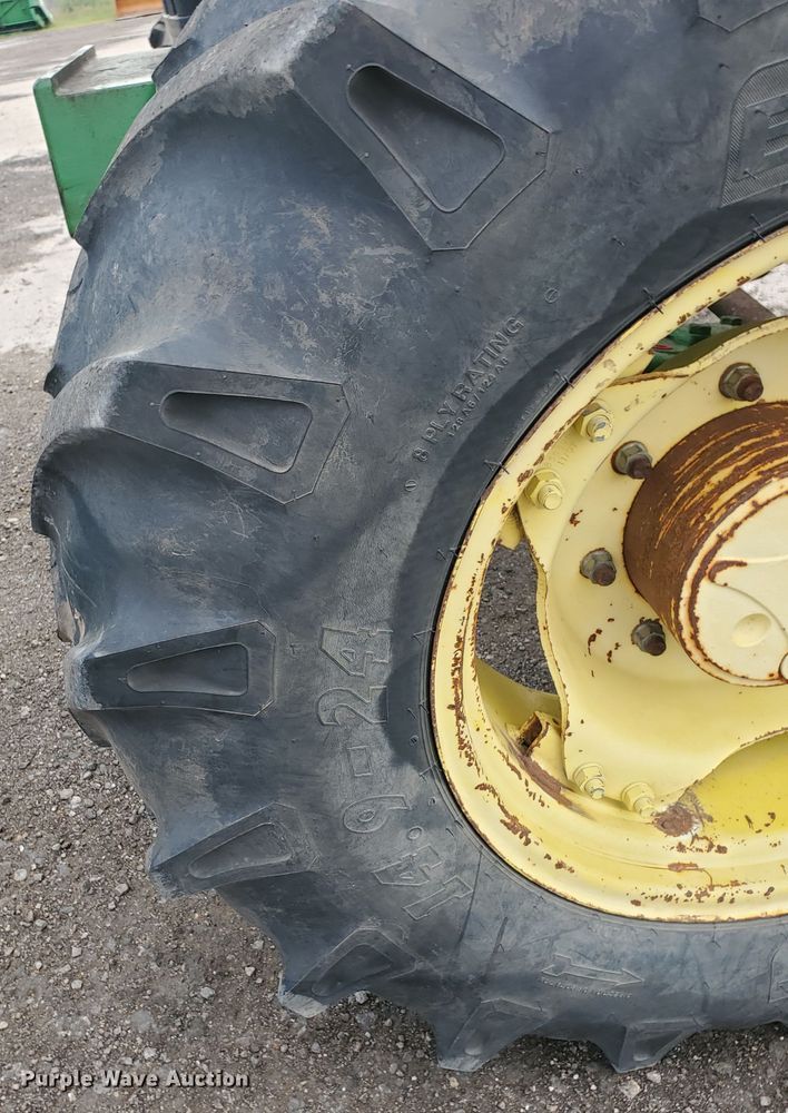 image for item DE4489 1997 John Deere 6400  MFWD tractor