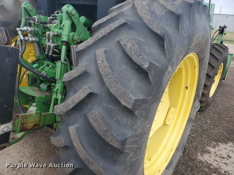 image for item DE4489 1997 John Deere 6400  MFWD tractor