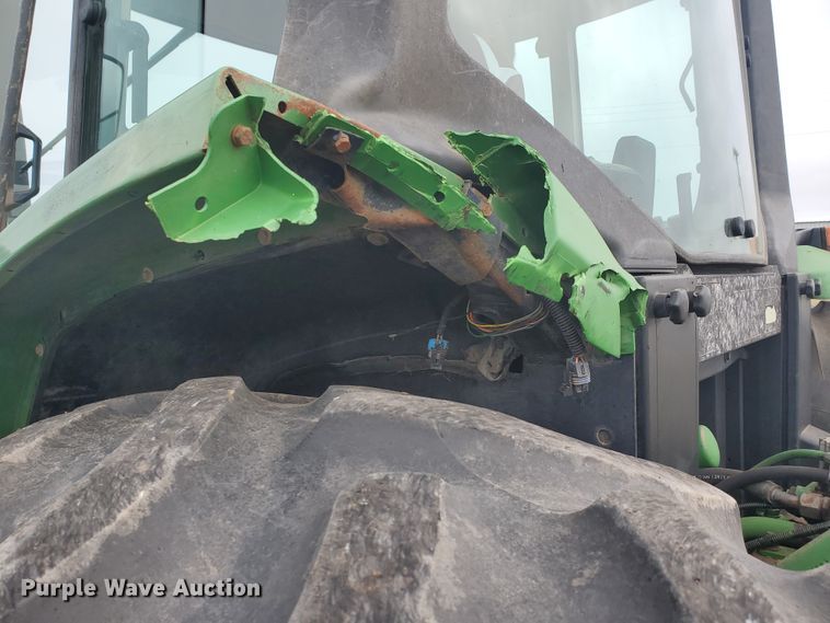 image for item DE4489 1997 John Deere 6400  MFWD tractor