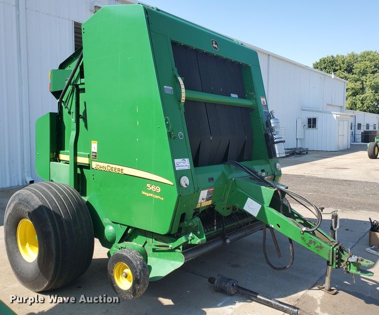 image for item DE4490 John Deere 569  round baler
