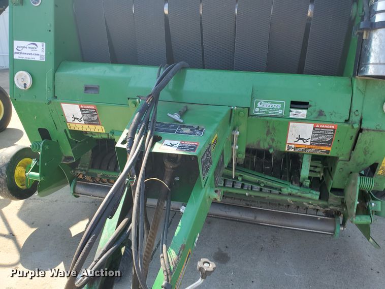 image for item DE4490 John Deere 569  round baler