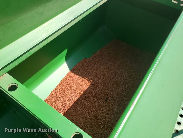 image for item DE4491 2001 John Deere 1560 no-till grain drill